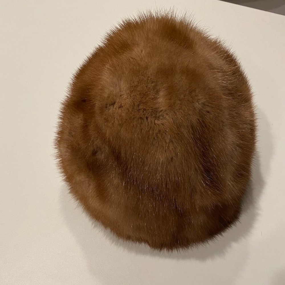 Christian Dior brown Fur Hat - Picture 2 of 3